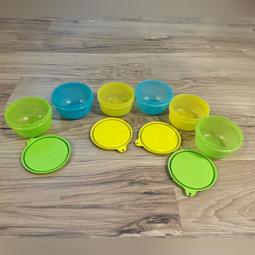 Colorful Plastic Tupperware Containers with Lids